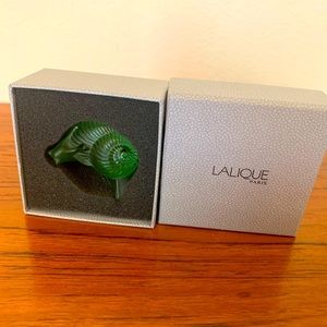 Lalique France Motif Escargot Helix Snail in Vert Clair Light Green